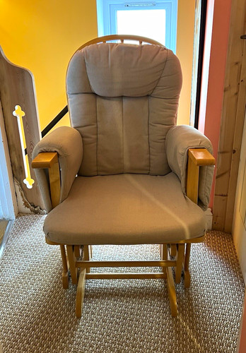 Nursing chair matching - nursing,